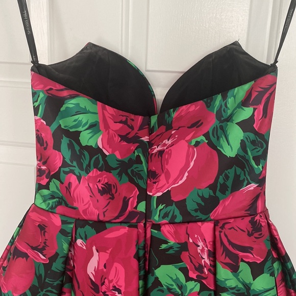 Sherri Hill floral dress - Picture 11 of 12